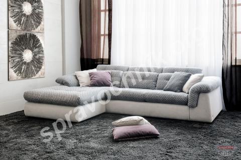 Как расставить мягкую мебель в просторной гостиной