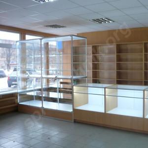 Торговое оборудование или товар лицом