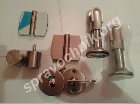 Металлическая  фурнитура для сантехнических кабин