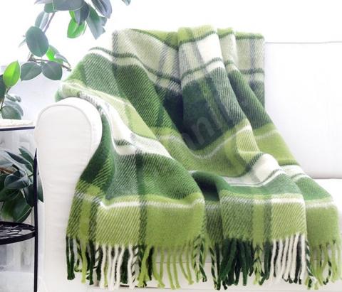 Плед из новозеландской шерсти зеленый. Москва