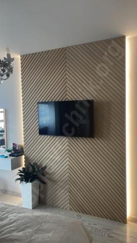 Акустическая реечная панель – дуб на сером, шпон 2400х500х18мм. Москва